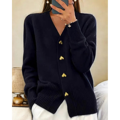 Liora – Miękki kardigan z guzikami w kształcie serc