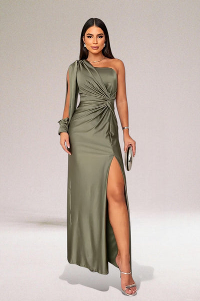Robe Élina – Satin Asymétrique avec Détail Épaule